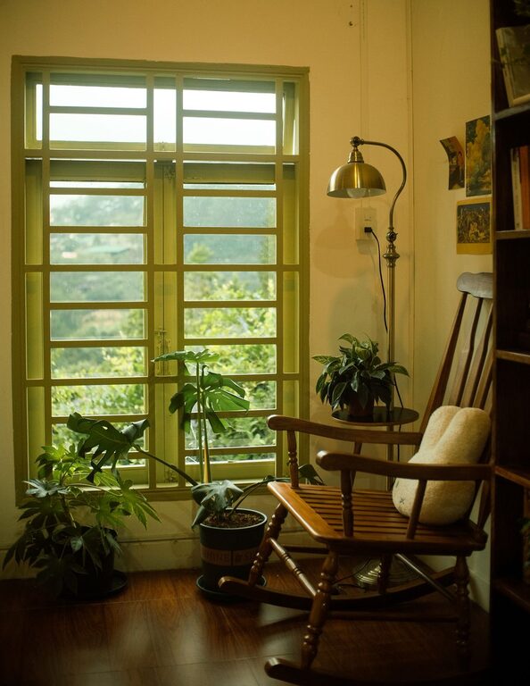 Tips for Creating a Cozy and Inviting Reading Nook at Home